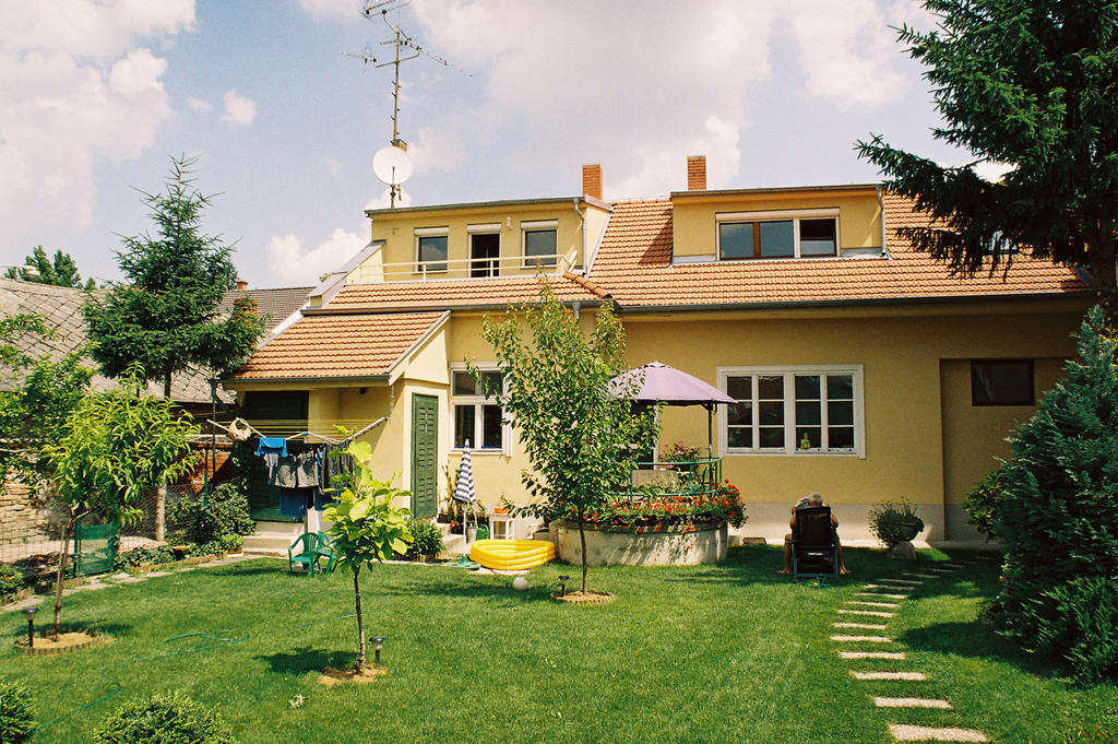 Komárno Apartman Silvia מראה חיצוני תמונה